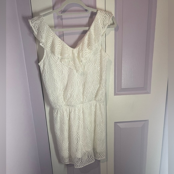 Lilly Pulitzer Alessa Romper EUC - Picture 4 of 4